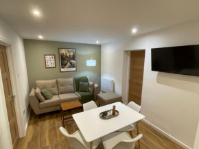 Flat 2B, 297 Gillott Road, B16 0RT
